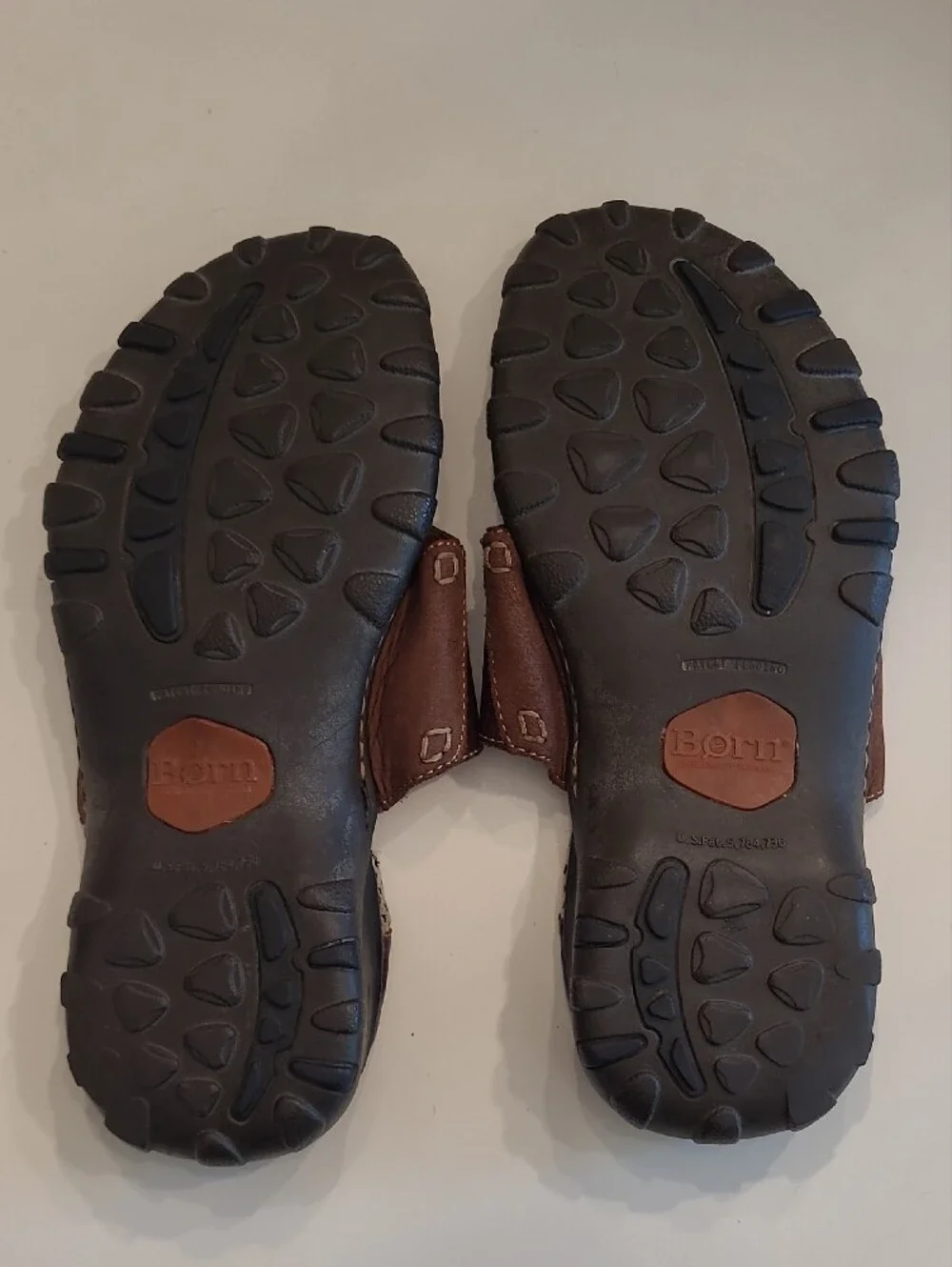Born Pebbled Leather Slide On Sandals Perforated Footbed Rubber Traction Sole